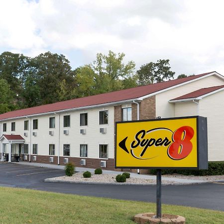 Super 8 By Wyndham Radcliff Ft. Knox Area Hotel Bagian luar foto